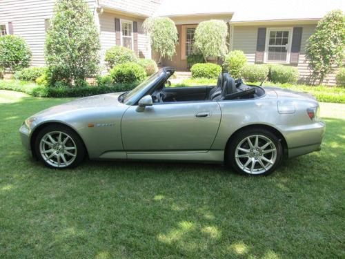 2005 honda s2000 base convertible 2-door 2.2l