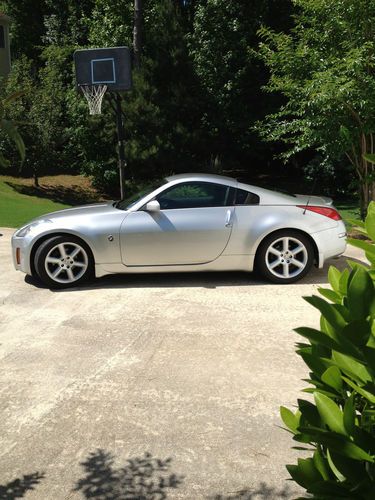 2003 nissan 350z touring coupe 2-door 3.5l silver color