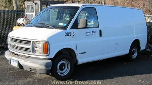 Chevrolet 1500 express cargo van