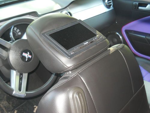 Beautiful Showroom Mustang, image 6