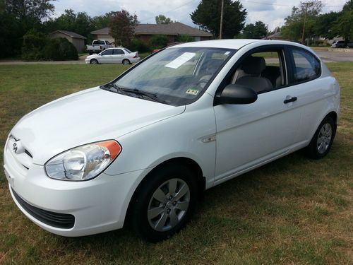 2008 hyundai accent gs hatchback 2-door 1.6l 5speed no ac from manufacturer