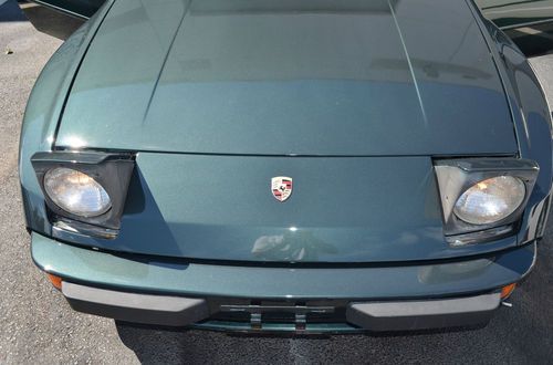 1983 porsche 944 base coupe 2-door 2.5l