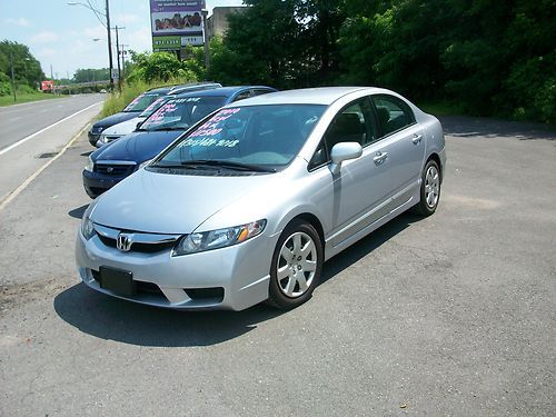 2010 honda civic lx sedan 4-door 1.8l