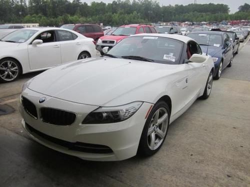 2011 bmw z4 30i, near mint!! premium stereo pkg, satellite, wood grain interior.