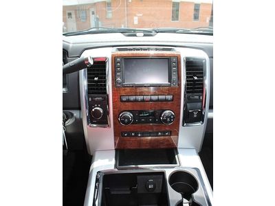 Laramie HD 4x4 Leather Nerf Bars Bed Cover MP3 SIRIUS NAV Camera MOTO Metal Rims, image 23