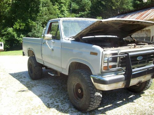 83 Ford F150 truck 4x4 lift on 35s granny low hi/lo 300-6, image 3