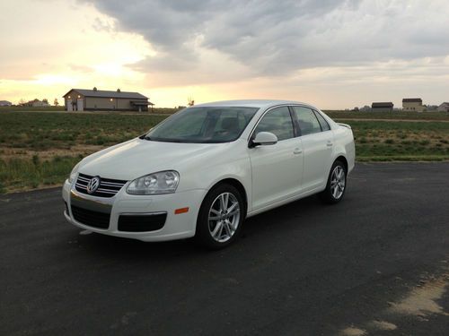 2006 volkswagen jetta tdi sedan 4-door 1.9l 48 mpg, 5 speed trans! diesel car!