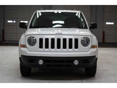 Sport SUV 2.0L CD Front Wheel Drive Power Steering ABS Steel Wheels Fog Lamps, image 2