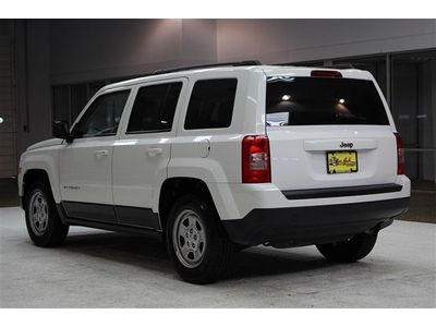 Sport SUV 2.0L CD Front Wheel Drive Power Steering ABS Steel Wheels Fog Lamps, image 5