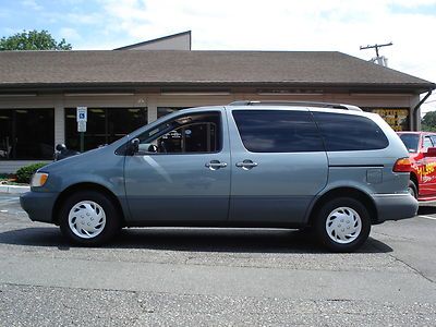 No reserve 2000 toyota sienna le 3.0l v6 auto 7-pass one owner nice!