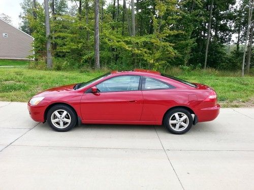 Purchase used 2005 Honda Accord EX Coupe 2-Door  in Medina, Ohio,  United States, for US $5,
