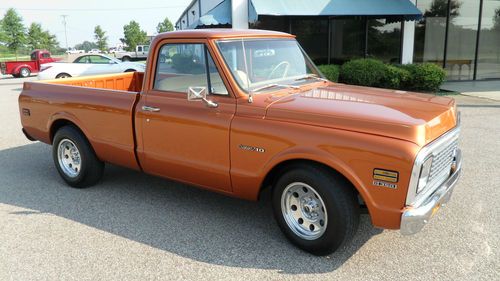 1971  chevrolet  c10 custom 1/2  ton  pickup