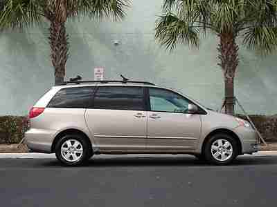 BEAUTIFUL SIENNA XLE - LOADED - LEATHER - POWER GLASS SUNROOF - LIKE NEW - LOOK!, image 5