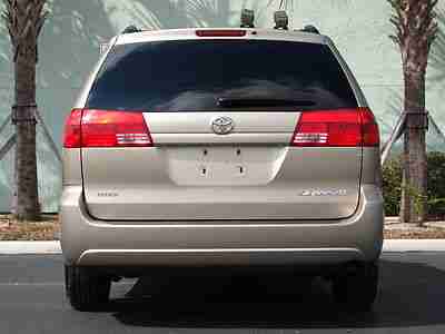 BEAUTIFUL SIENNA XLE - LOADED - LEATHER - POWER GLASS SUNROOF - LIKE NEW - LOOK!, image 18