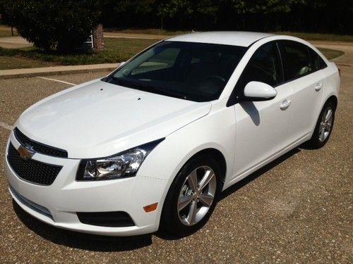 2012 chevrolet cruze lt sedan 4-door 1.4l