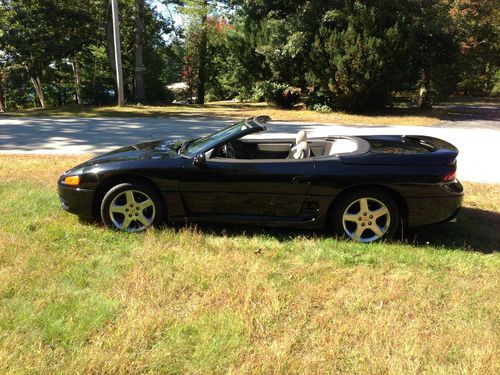 Very rare retractable hard top convertible 1995 3000gt spyder...black