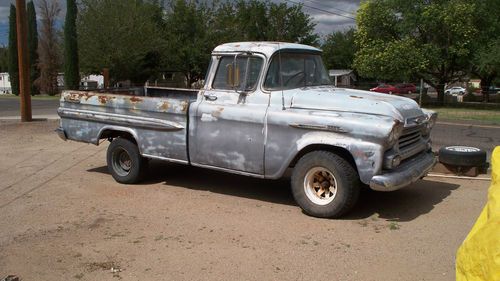 1959 chevrolet fleetside runs good  long bed