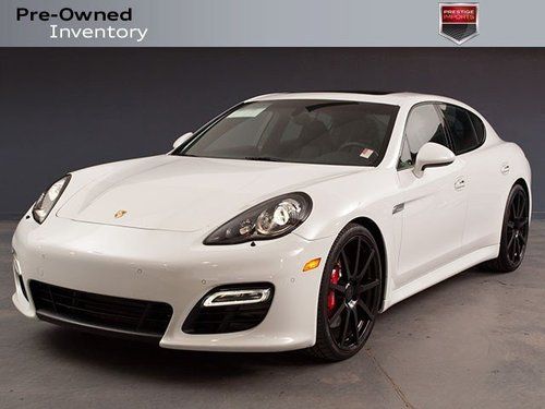 2013 porsche panamera gts *only 2k miles, like new condition*