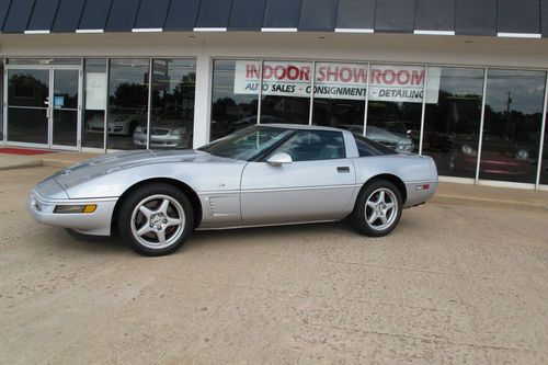 1996 chevrolet corvette collector's edition hatchback 2-door 5.7l