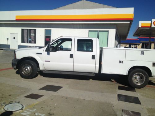 Ford 2006 f-350 4-door diesel service truck