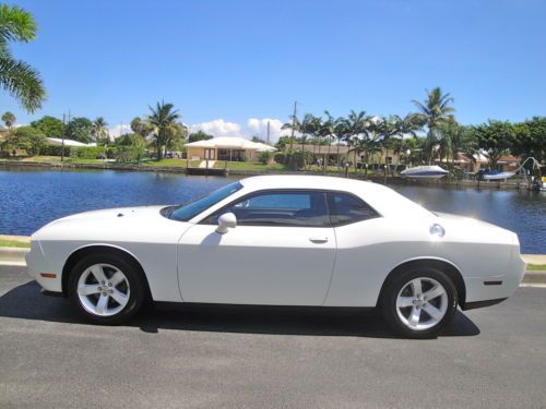 12 dodge challenger coupe*11k mile*full warranty*x-sharp*1 own*no smoker*florida
