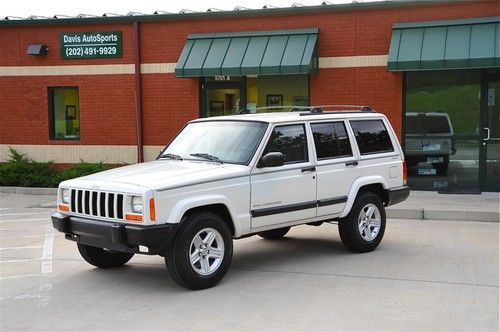 2000 jeep cherokee sport / 4x4 / new tires / super clean / xj / limited wheels