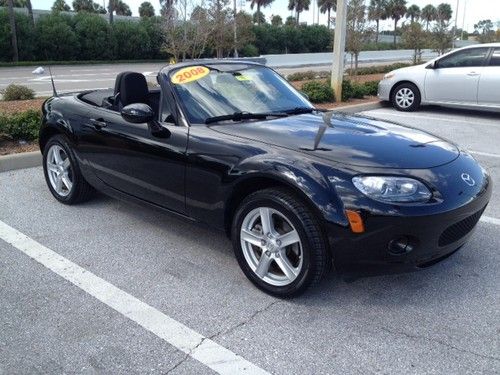 2008 mazda mx-5 miata sport 5speed only 21,000 miles