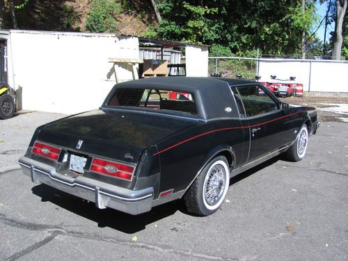 1985 buick riviera luxury coupe 2-door 5.0l