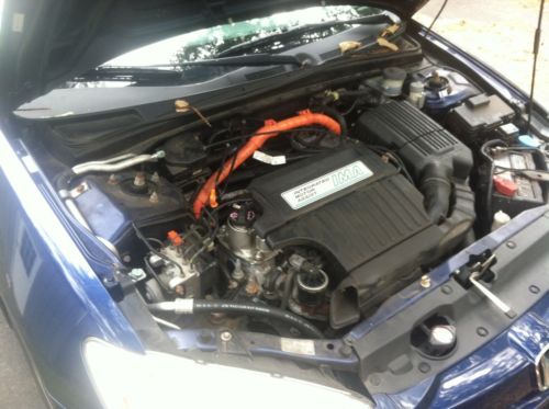 Honda Civic 2005 Hybrid Sedan MT PZEV No reserve Runs Great, image 10