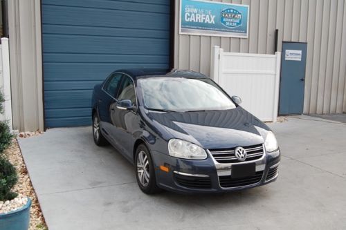 One owner 2006 vw jetta 2.5 nav sunroof 5 speed manual alloy sat 30 mpg sedan 06