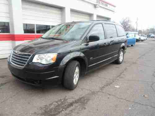 2008 chrysler town & country, US $10,895.00, image 2