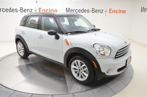 2013 mini cooper countryman, clean carfax, 1 owner, low miles, like new!