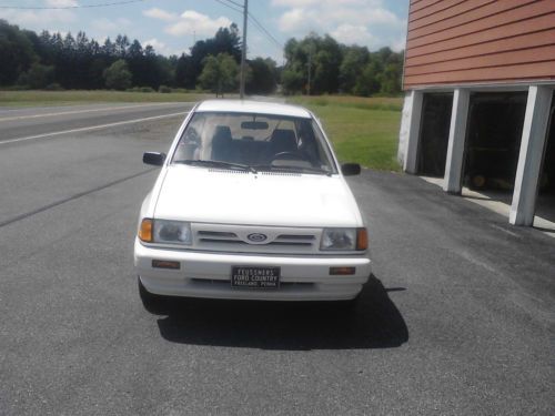 1993 ford festiva gl hatchback 2-door 1.3l