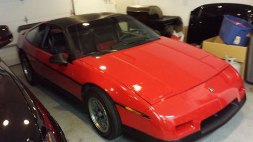 1986 pontiac fiero gt coupe 2-door 2.8l 4 speed manual