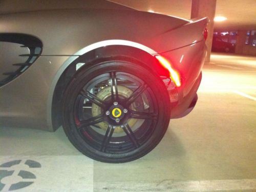 2006 Lotus Elise  *Stage 2 Exhaust, Premium, Sports, LSD, and Touring Packages*, image 11
