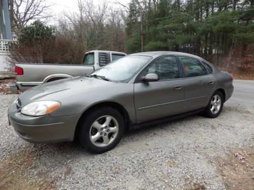 Car for sale. 2001 ford taurus. massachusetts.