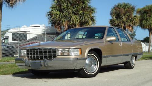1995 cadillac fleetwood brougham,truly showroom clean , 1 owner , cd