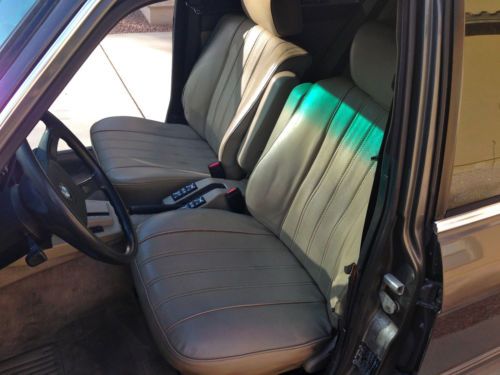 EXTREMELY NICE 1985 BMW 524TD 524 TD. NEW PAINT, TIRES, BRAKES, BATTERY, ALTERNA, image 4