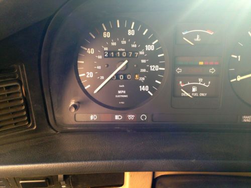 EXTREMELY NICE 1985 BMW 524TD 524 TD. NEW PAINT, TIRES, BRAKES, BATTERY, ALTERNA, image 6