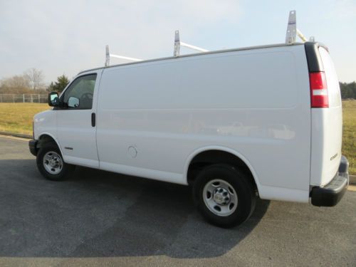 Chevrolet express van 1 ton g3500 work van