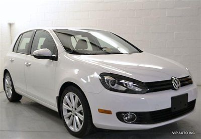 Golf tdi / 9450 miles / navigation / moonroof / bi-xenon / dsg / satellite