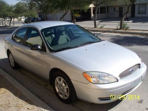 2006 ford taurus se