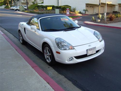2005 toyota mr2 spyder convertible coupe only 23k miles