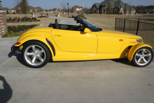 ***1999 Plymouth Prowler Rare Yellow Low Miles---NO RESERVE!!!***, image 5