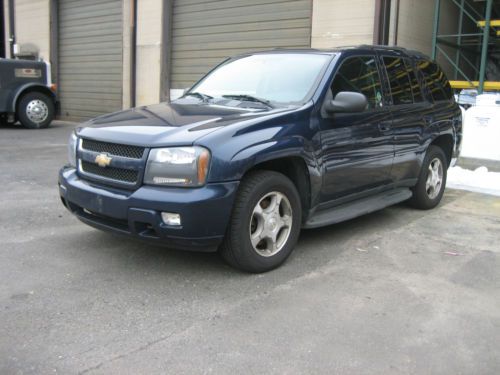 2008 chevrolet trailblazer 4x4 v8  1lt