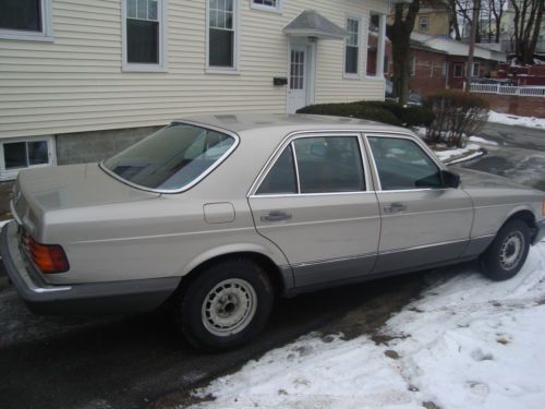 1985 Mercedes-Benz 300SD Classic Turbo Diesel Great Driving condition,no reserve, image 8