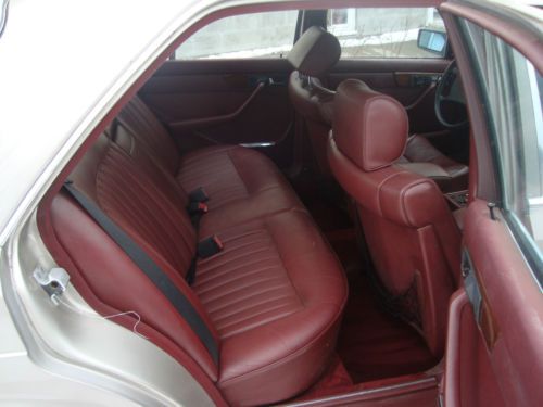 1985 Mercedes-Benz 300SD Classic Turbo Diesel Great Driving condition,no reserve, image 17
