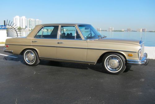 Very original only 72k actual miles cold a/c sunroof w108 beautiful