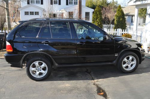 2001 bmw x5 4.4 2 owner immaculate! two sets of rims/tires new blizzaks!