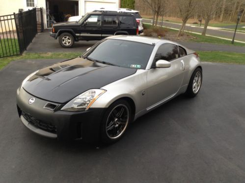 2003 nissan 350z performance coupe 2-door 3.5l